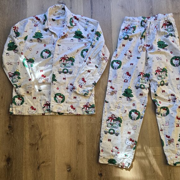 Pottery Barn Hello Kitty Christmas PJ XXS - Picture 1 of 5